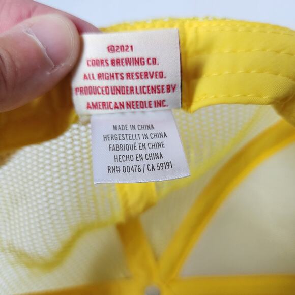 Coors Banquet American Needle Trucker Hat Yellow Snapback Mesh Foam Excellent - Picture 10 of 10